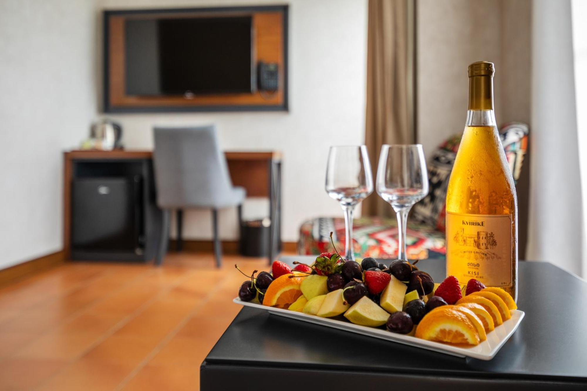 Hotel Chateau Kvirike Boboqvati エクステリア 写真
