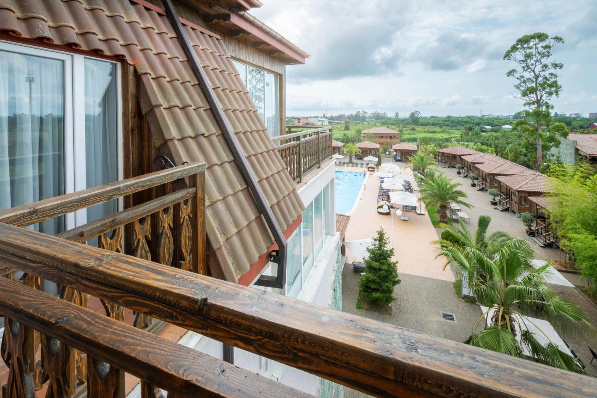 Hotel Chateau Kvirike Boboqvati エクステリア 写真