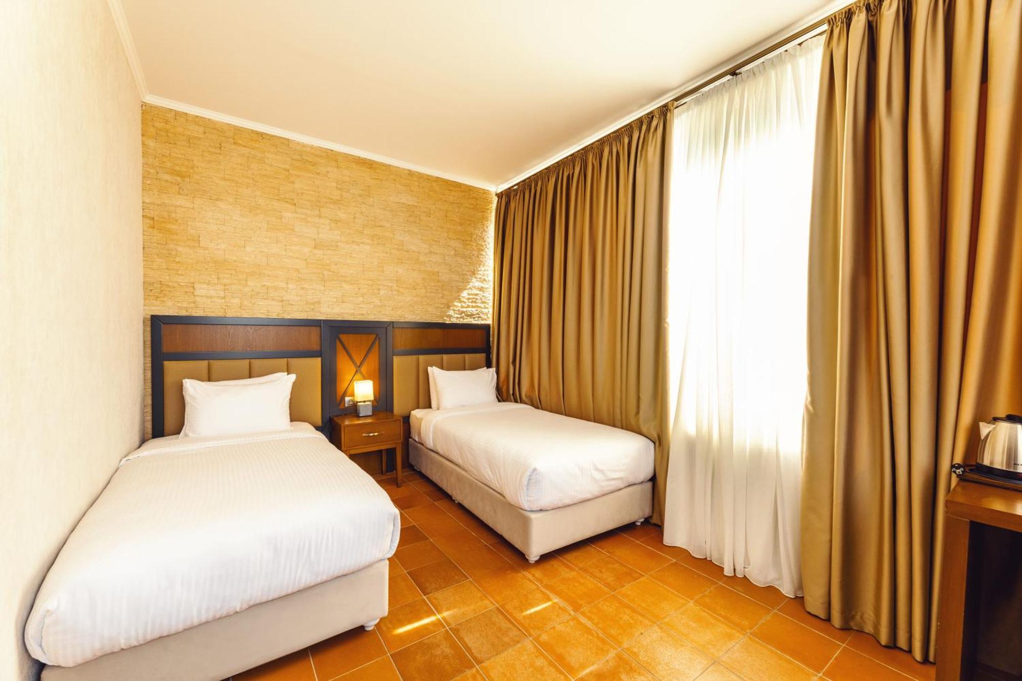 Hotel Chateau Kvirike Boboqvati エクステリア 写真