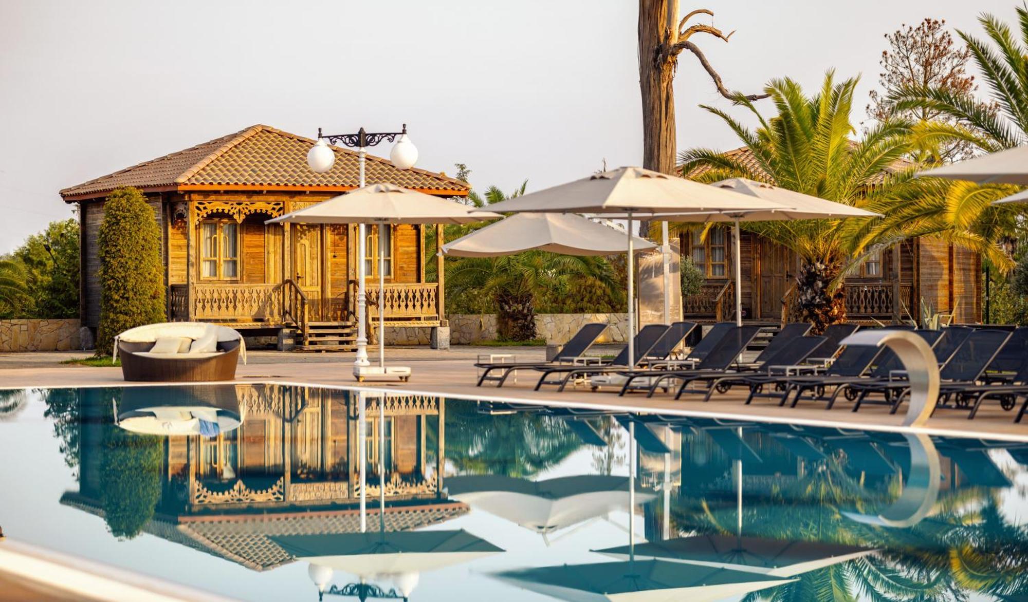 Hotel Chateau Kvirike Boboqvati エクステリア 写真
