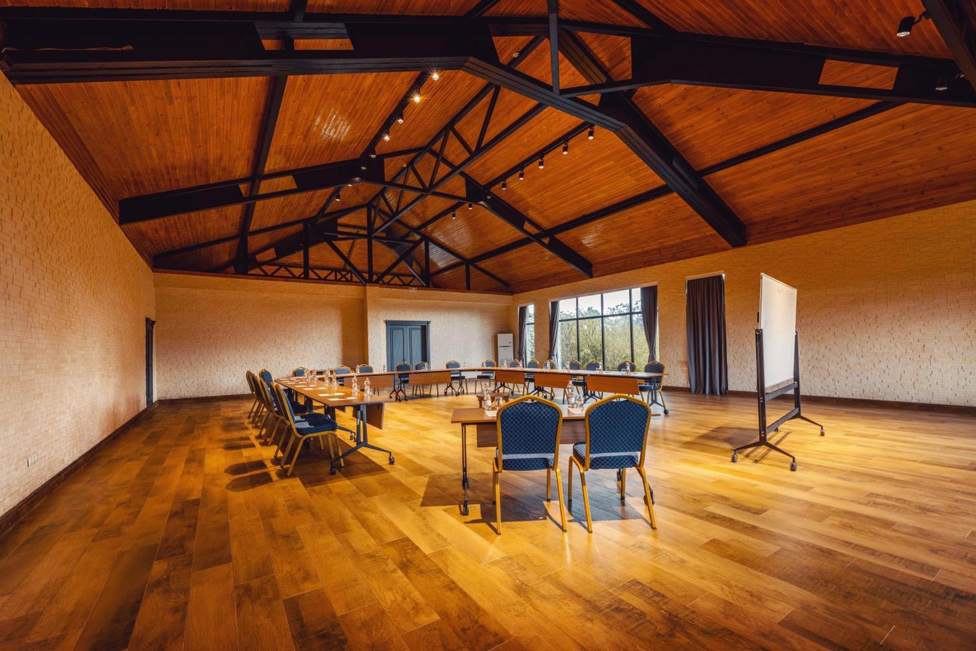 Hotel Chateau Kvirike Boboqvati エクステリア 写真